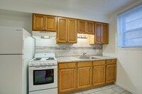 Building Photo - 4837 Cadieux Rd