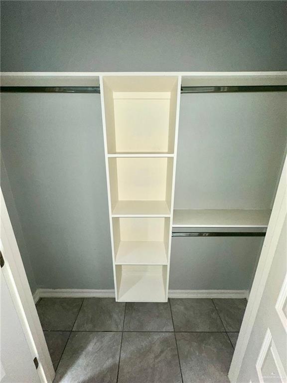 Building Photo - 16 Teak Dr