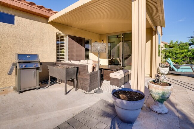 Building Photo - 15992 W Indigo Ln