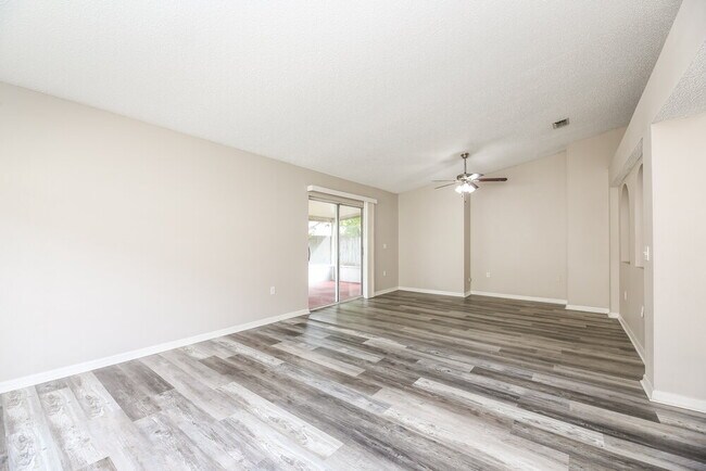 Building Photo - 141 Sterling Hill Dr