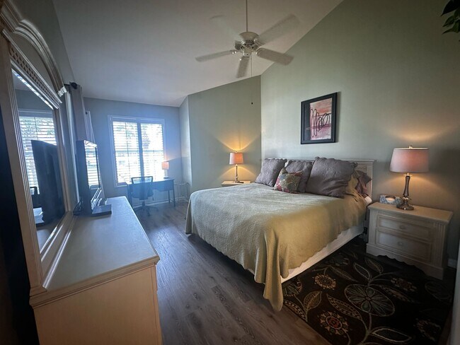 Building Photo - 16411 Millstone Cir