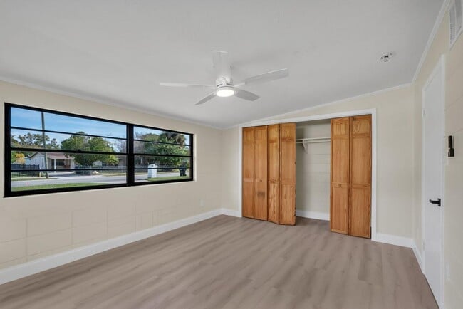 Building Photo - 7514 Mandarin Dr