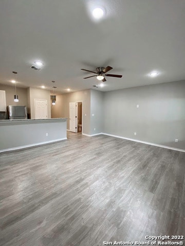Building Photo - 6910 Crestway Rd