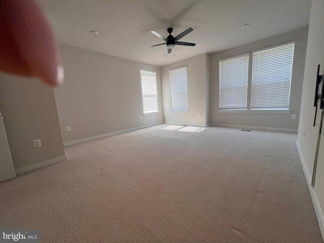 Building Photo - 44625 Wolfhound Sq