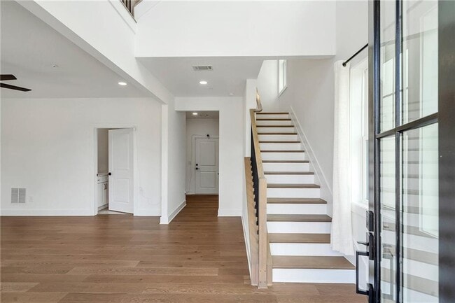 Building Photo - 2042 Juliette Ave