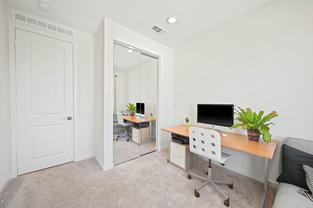 Building Photo - 27586 Manzanita Wy