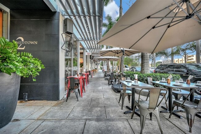 Building Photo - 3451 NE 1st Ave