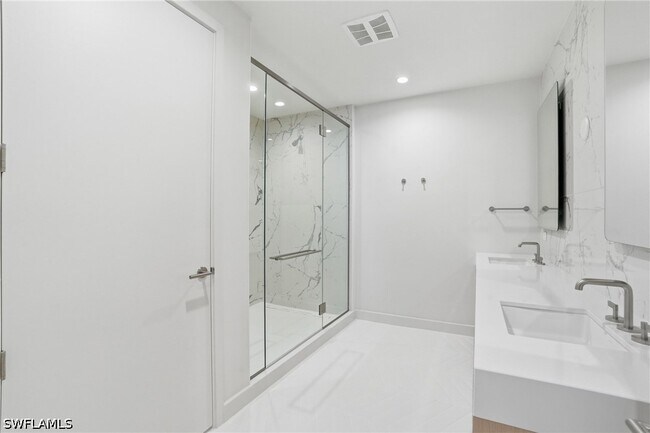 Building Photo - 5100 Seagrass Blvd