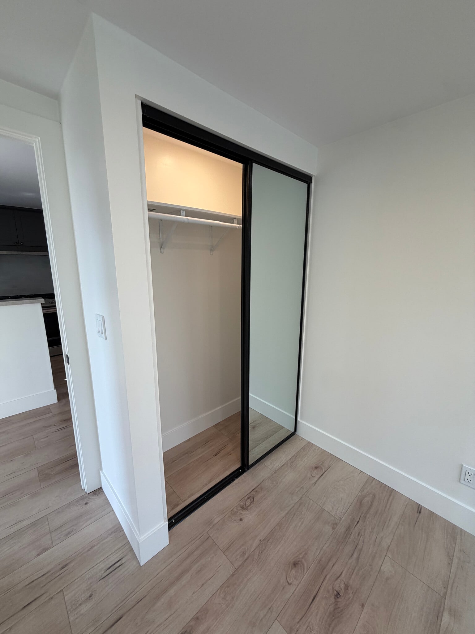 Building Photo - 2111 Montana St