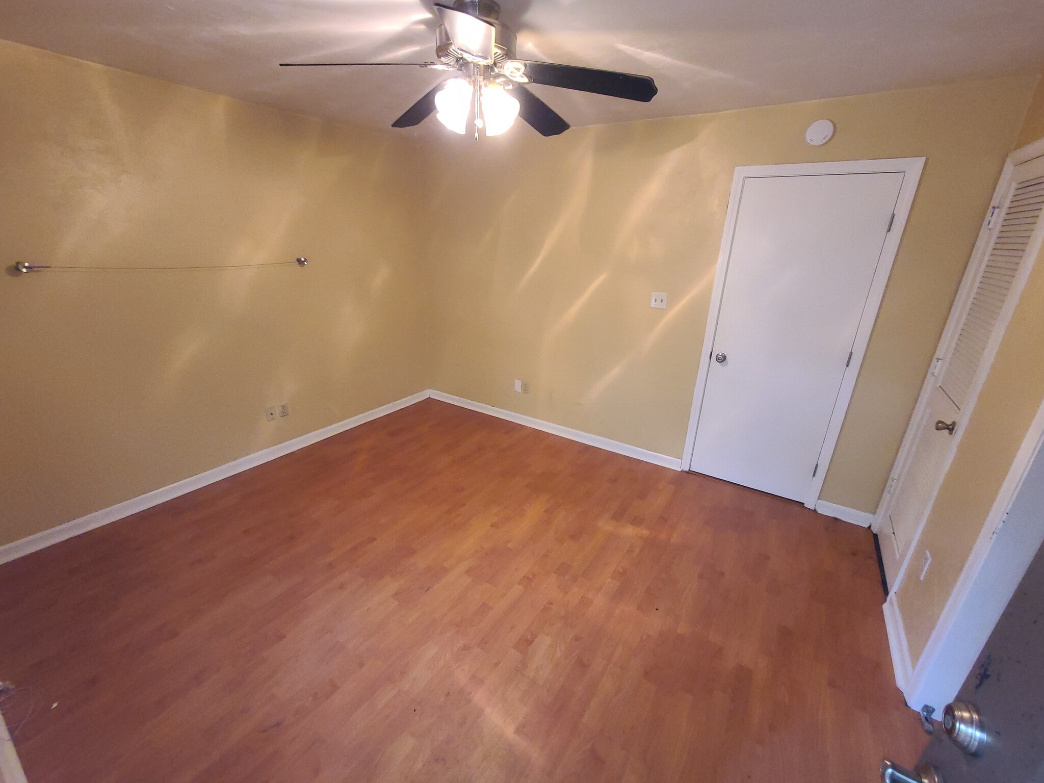 Downstairs bedroom - 1075 Ocala Rd