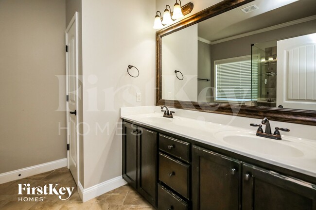 Building Photo - 668 Brakeman Cir