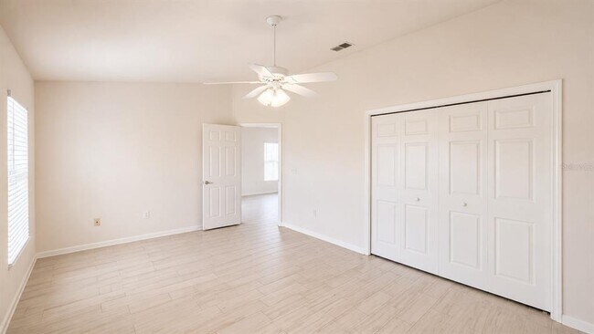 Building Photo - 4729 Mandolin Loop