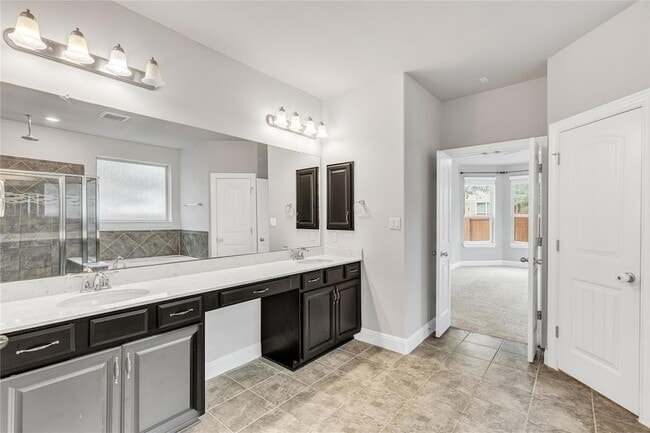Building Photo - 5300 Cipriano Dr