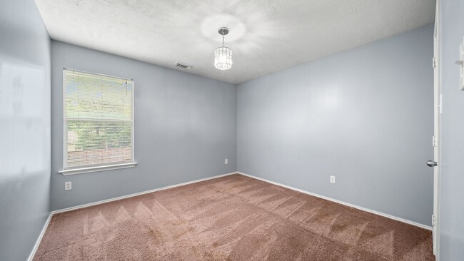 Building Photo - 134 S Vesper Bend Cir