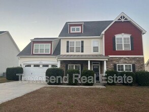 Building Photo - 3520 Castlefield Ln