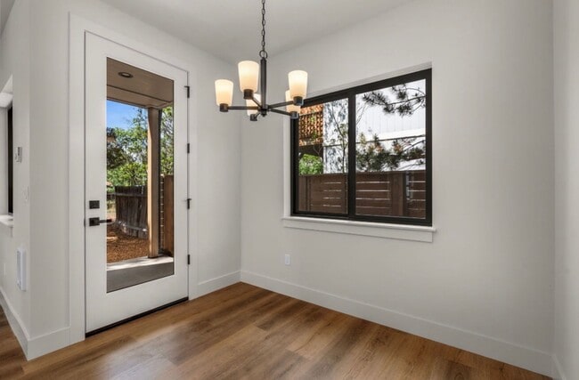 Building Photo - Spectacular BRAND NEW Custom 2-bd/2-bath with view of Redmond Canal!