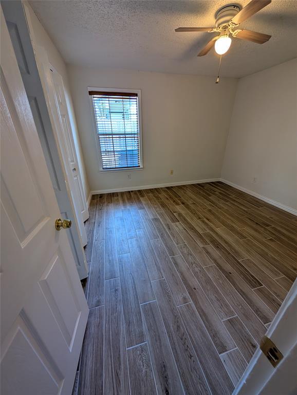 Building Photo - 5914 Green Acres