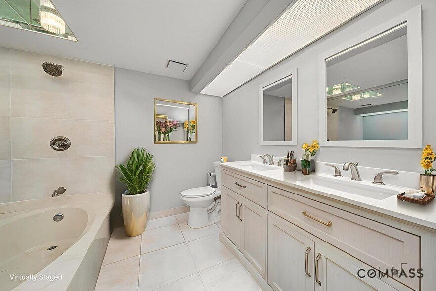 Building Photo - 7400 Radice Ct