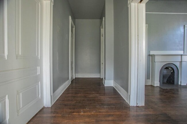 Entry hall - 2300 19th St