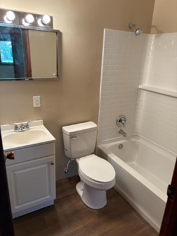 Building Photo - 476 Laurel Woods Dr