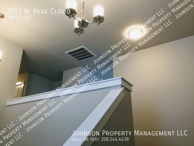 Building Photo - 3957 W Peak Cloud Dr