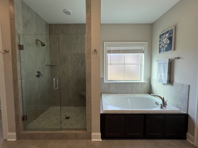 Building Photo - Available July 1, 2026!