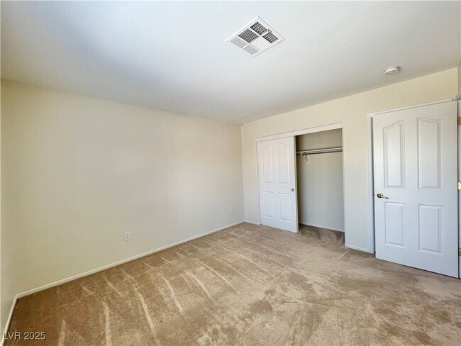Building Photo - 20 Staghorn St