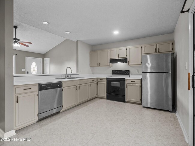 Building Photo - 125 Parnell Rd