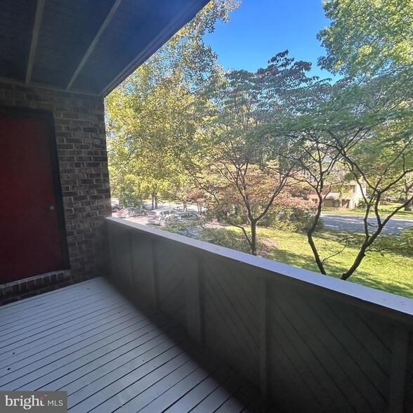 Building Photo - 1705 Mountainview Dr
