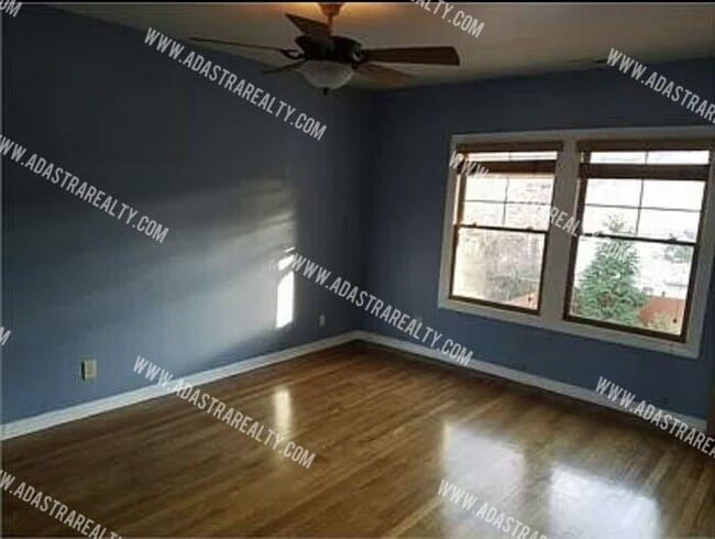 Building Photo - Amazing Brookside Home-Available NOW!!