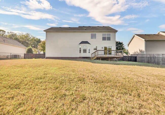 Building Photo - 3 Bedroom Pet Friendly Home For Rent With Extra Large Bonus Room!