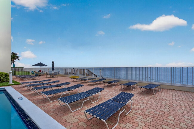 Building Photo - 3540 S Ocean Blvd