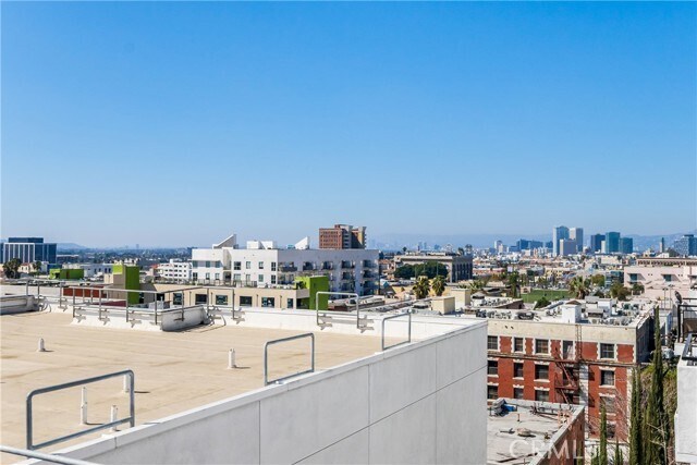 Building Photo - 1234 Wilshire Blvd