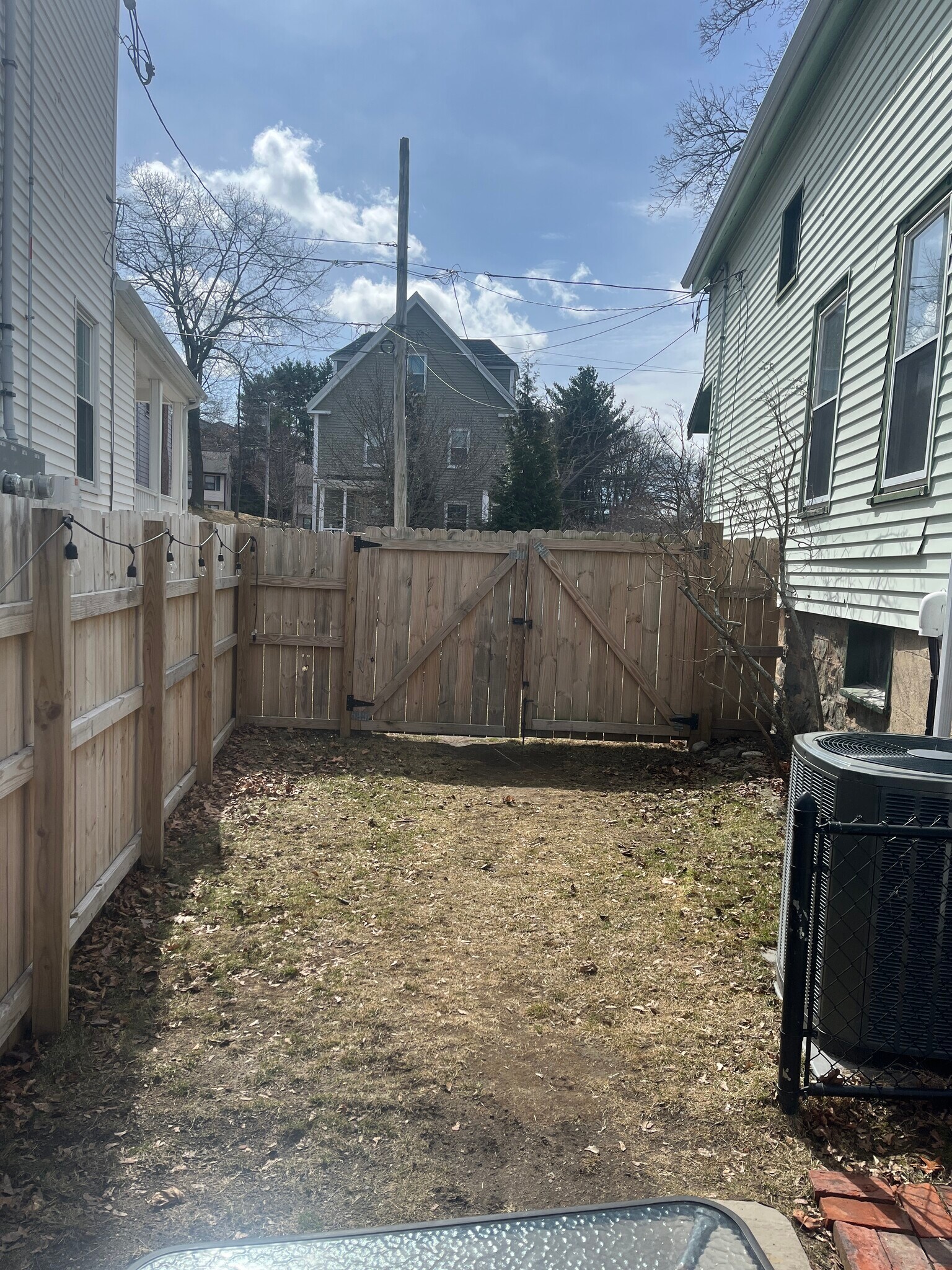 Building Photo - 16 Gordon St