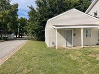 Building Photo - 1 Bedroom / 1 Bathroom in Downtown Springdale - All Utilities Included!