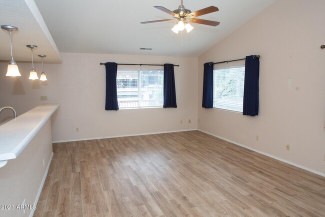 Living area in great room - 1003 N Matterhorn Rd