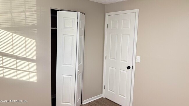 Building Photo - 8036 Delaroche Dr