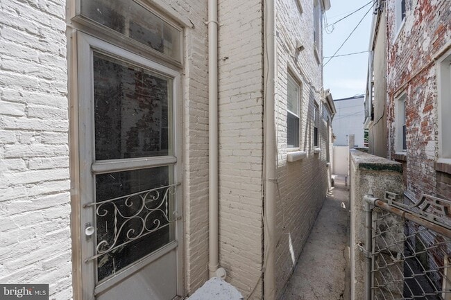 Building Photo - 3031 Elliott St