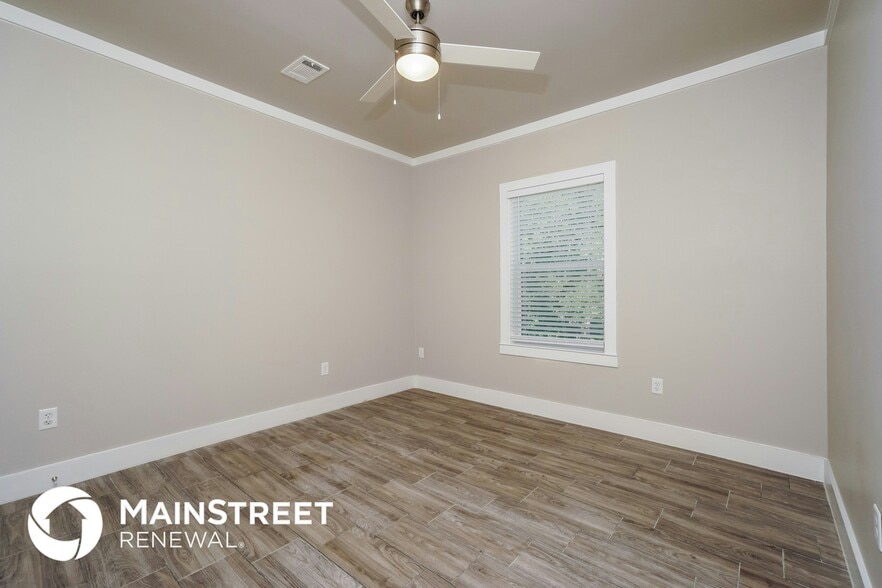 Building Photo - 278 Corliss