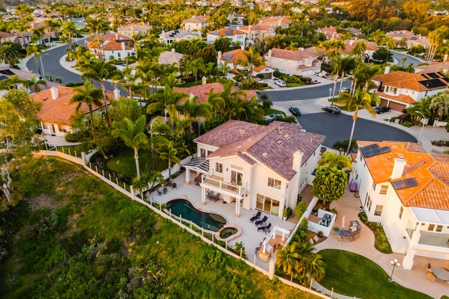 Building Photo - 7373 Elegans Pl