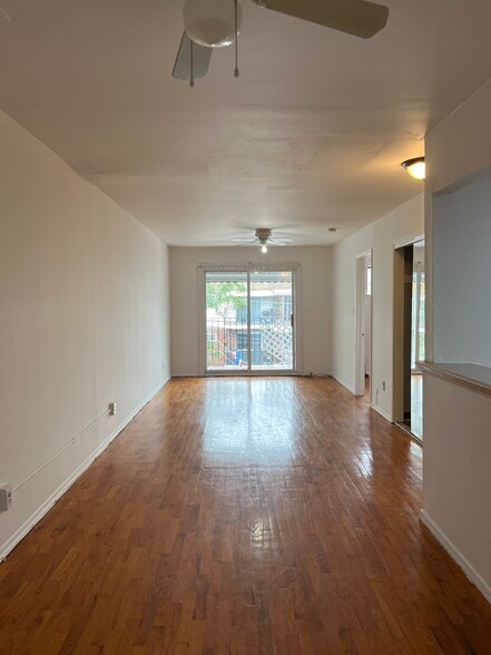 Building Photo - 18 Skyline Dr