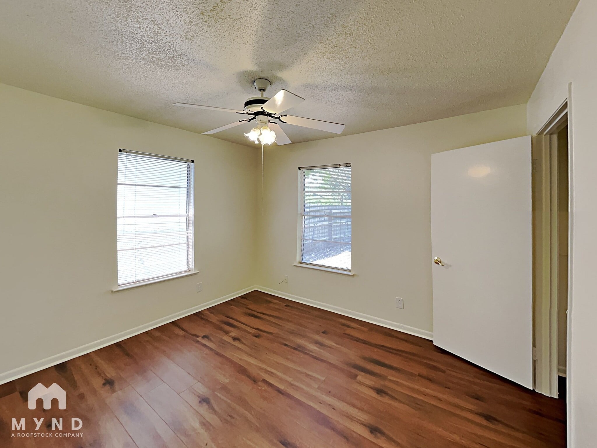 Building Photo - 4802 Hilldale Dr