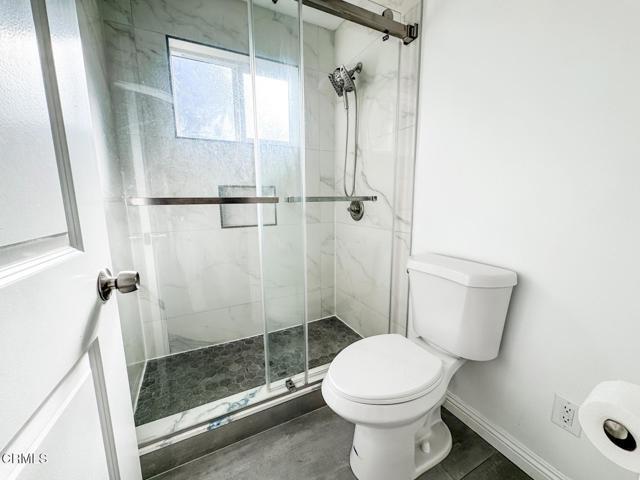 Building Photo - 2228 Louise Ave