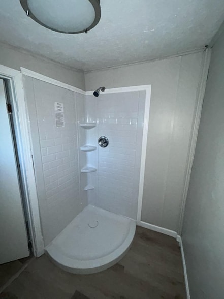 Building Photo - 228 Eden St