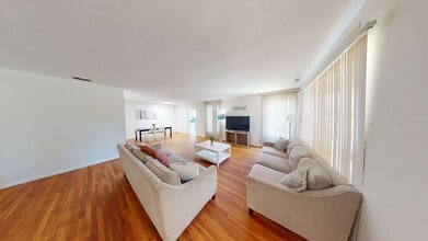 Building Photo - 4-Bedroom, 2-Bath Home Near SDSU – Available Now!
