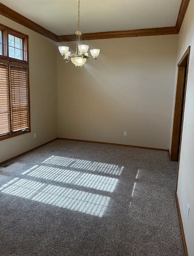 Building Photo - BEAUTIFUL FULLY FENCED HOME IN NIXA SCHOOL...