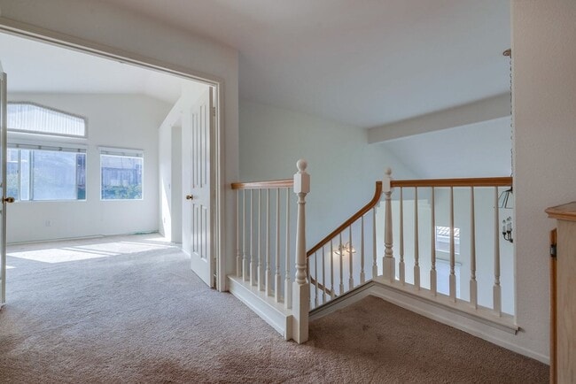 Building Photo - Discovery Hills Home with Spacious Yard an...