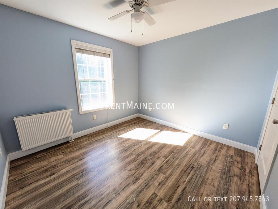 Building Photo - 13 Basketball Ct