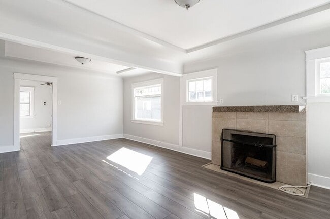 Building Photo - 4767 Bancroft St