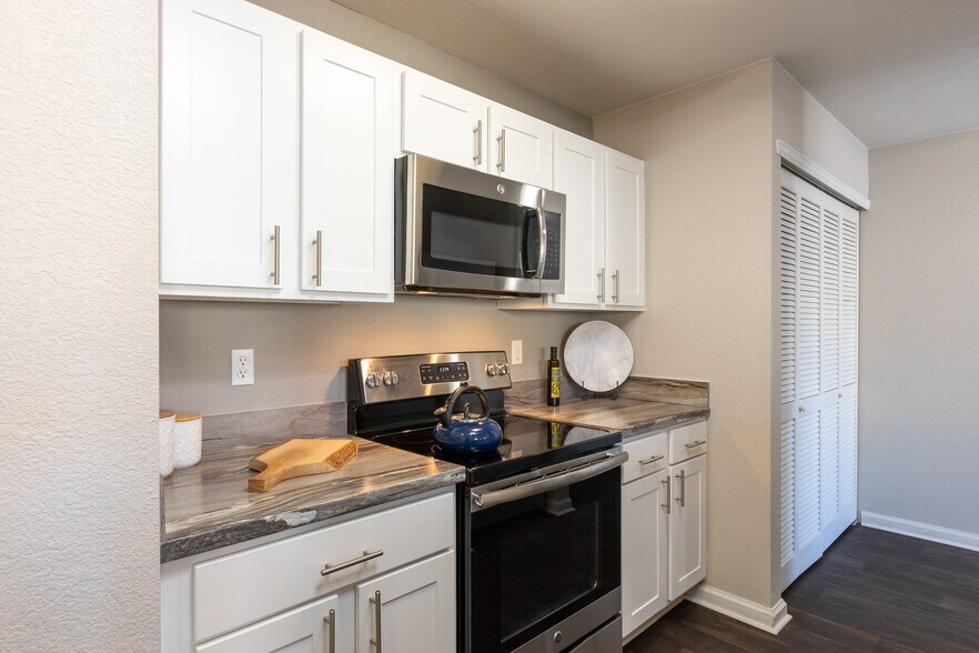 Bellaire Ranch and Alturas at Bellaire Ranch 4275 Sanders Vw Colorado